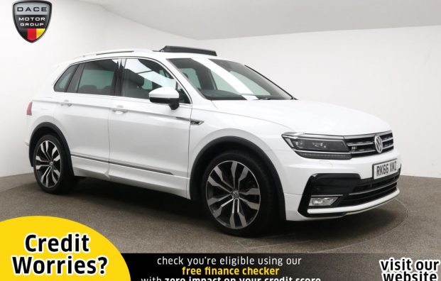 Used 2016 WHITE VOLKSWAGEN TIGUAN for sale in Manchester