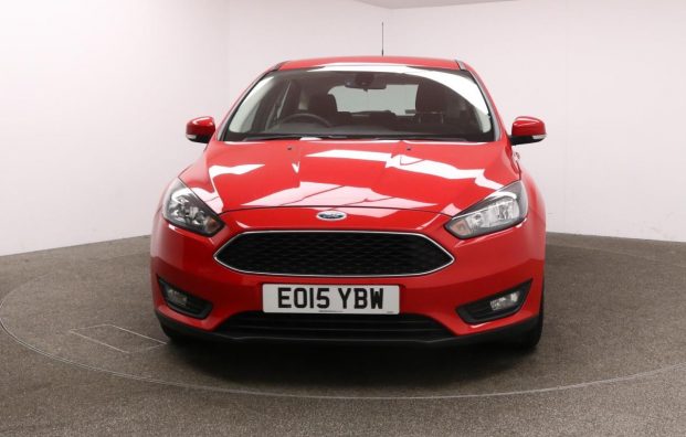 Used 2015 RED FORD FOCUS for sale in Manchester