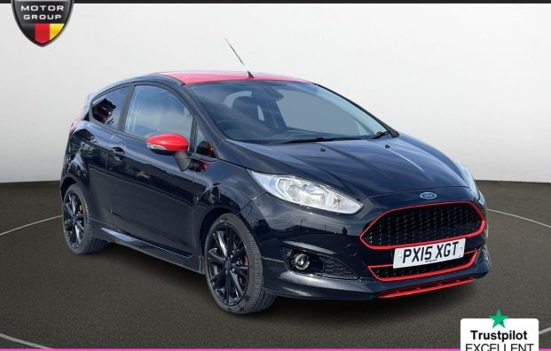 Used 2015 BLACK FORD FIESTA for sale in Manchester