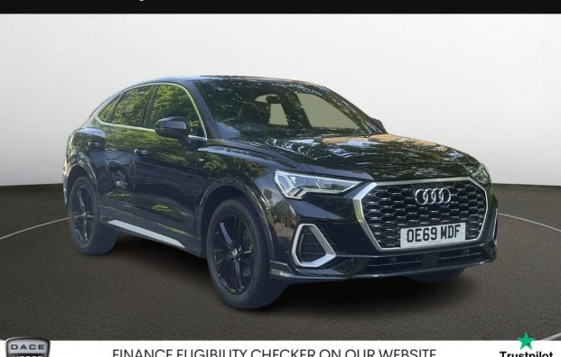 Used 2019 BLACK AUDI Q3 for sale in Manchester