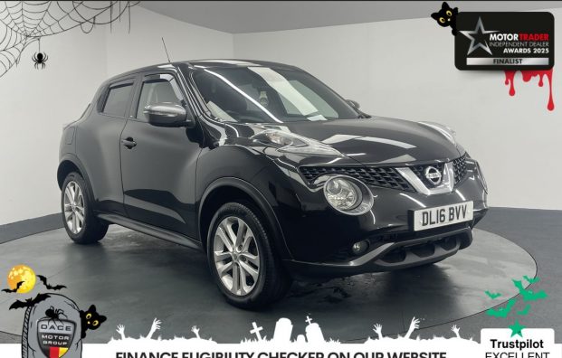 Used 2016 BLACK NISSAN JUKE for sale in Manchester
