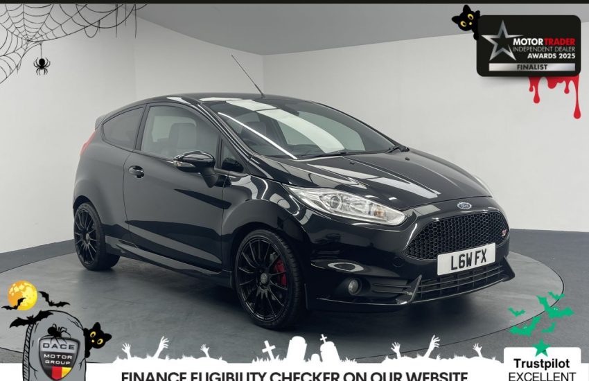 Used 2017 BLACK FORD FIESTA for sale in Manchester