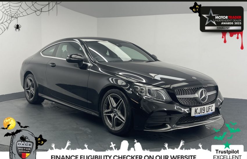 Used 2019 BLACK MERCEDES-BENZ C-CLASS for sale in Manchester