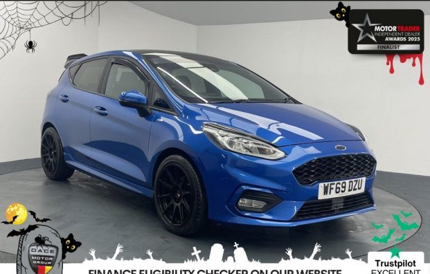 Used 2019 BLUE FORD FIESTA for sale in Manchester