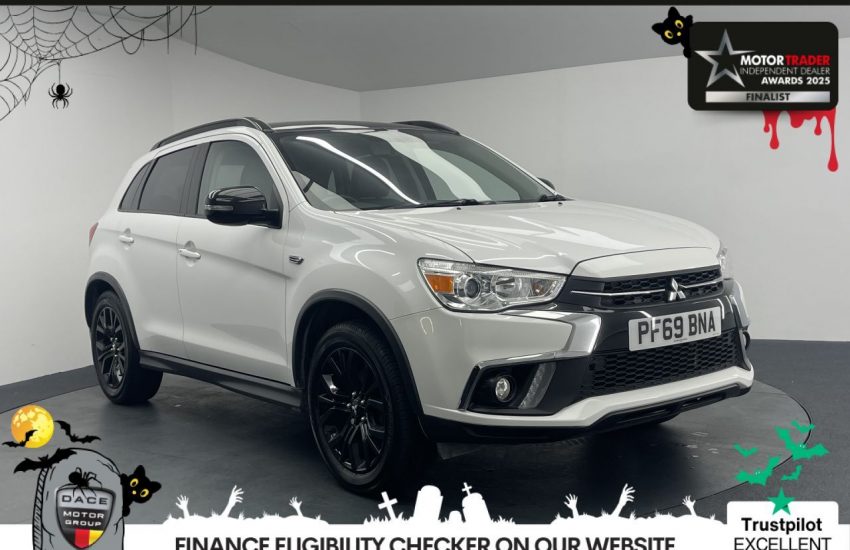Used 2019 WHITE MITSUBISHI ASX for sale in Manchester