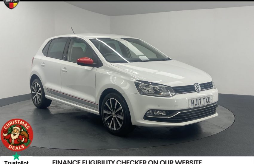 Used 2017 WHITE VOLKSWAGEN POLO for sale in Manchester