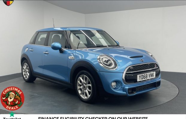 Used 2018 BLUE MINI HATCH for sale in Manchester