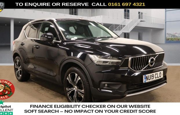 Used 2019 BLACK VOLVO XC40 for sale in Manchester