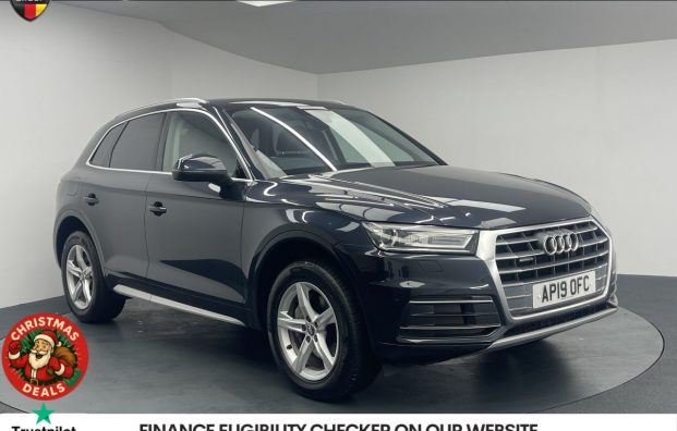 Used 2019 BLUE AUDI Q5 for sale in Manchester