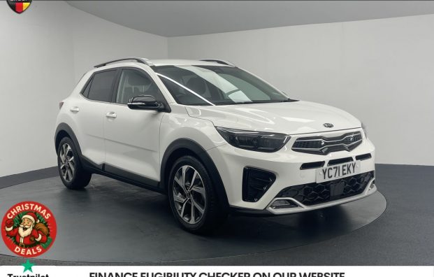 Used 2021 WHITE KIA STONIC for sale in Manchester