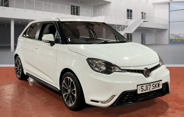 Used 2017 WHITE MG MG3 for sale in Manchester