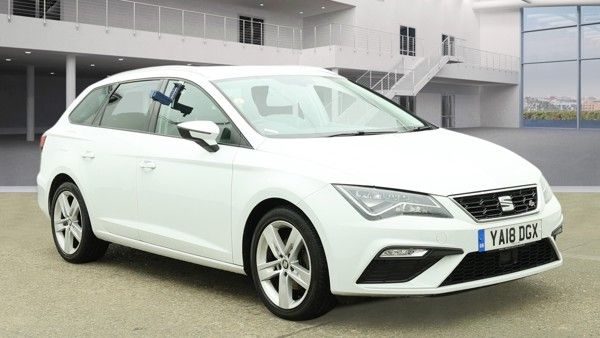 Used 2018 WHITE SEAT LEON for sale in Manchester