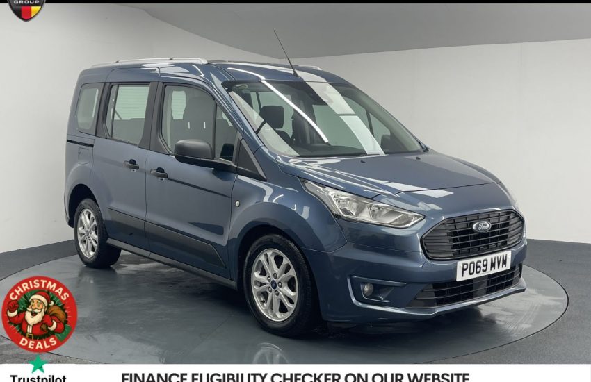 Used 2019 BLUE FORD TOURNEO CONNECT for sale in Manchester