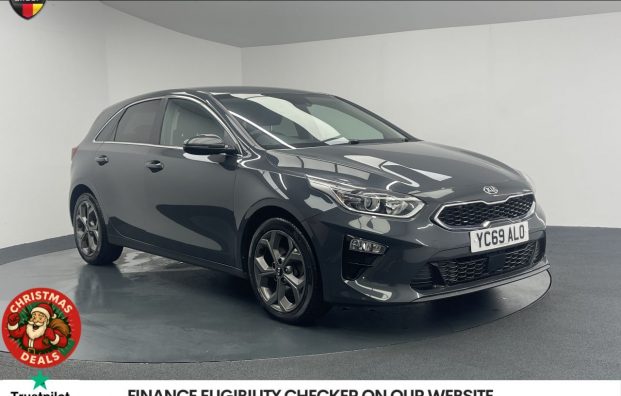Used 2019 GREY KIA CEED for sale in Manchester