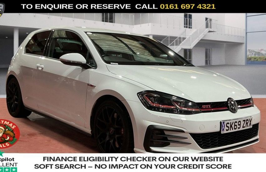 Used 2019 WHITE VOLKSWAGEN GOLF for sale in Manchester