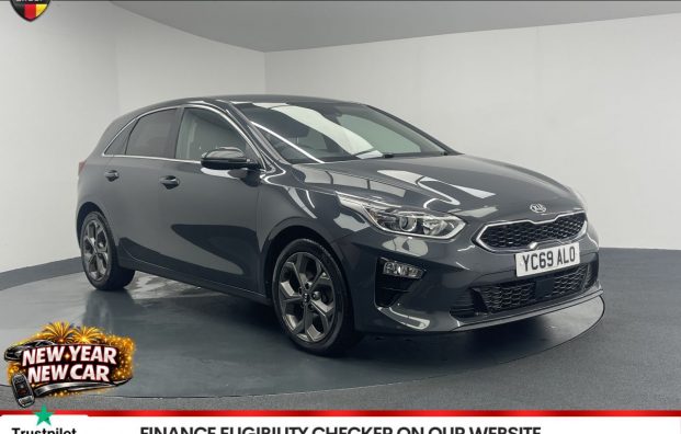 Used 2019 GREY KIA CEED for sale in Manchester