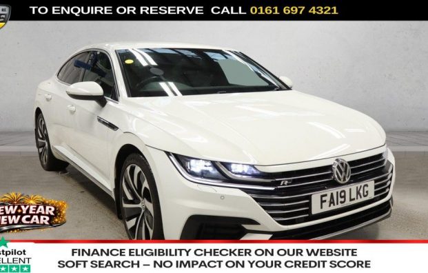 Used 2019 WHITE VOLKSWAGEN ARTEON for sale in Manchester