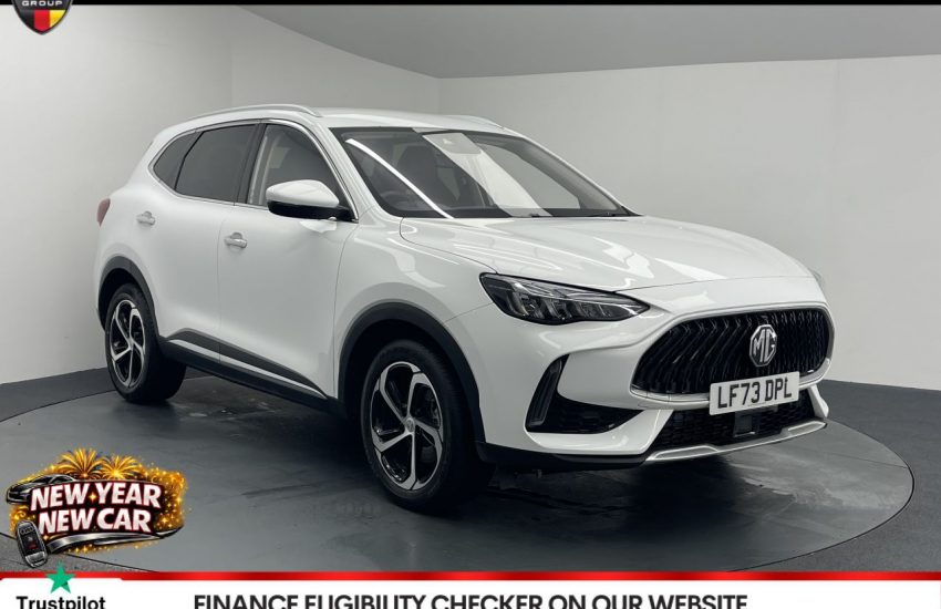 Used 2023 WHITE MG MG HS for sale in Manchester