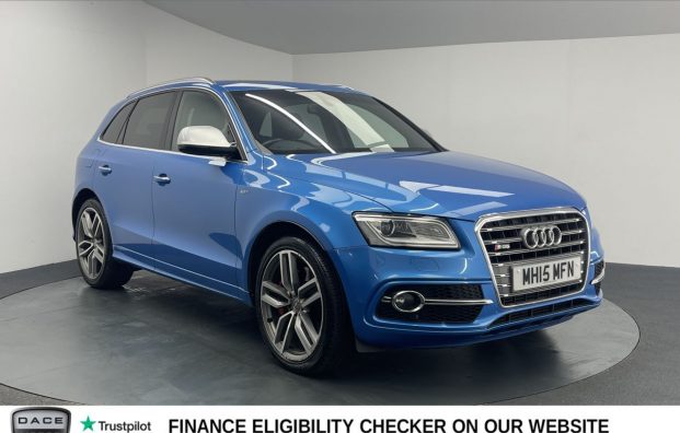 Used 2015 BLUE AUDI SQ5 for sale in Manchester