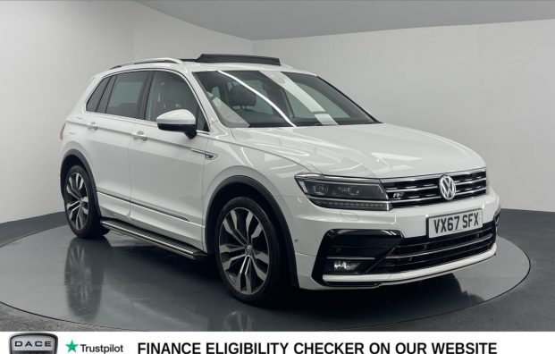 Used 2017 WHITE VOLKSWAGEN TIGUAN for sale in Manchester