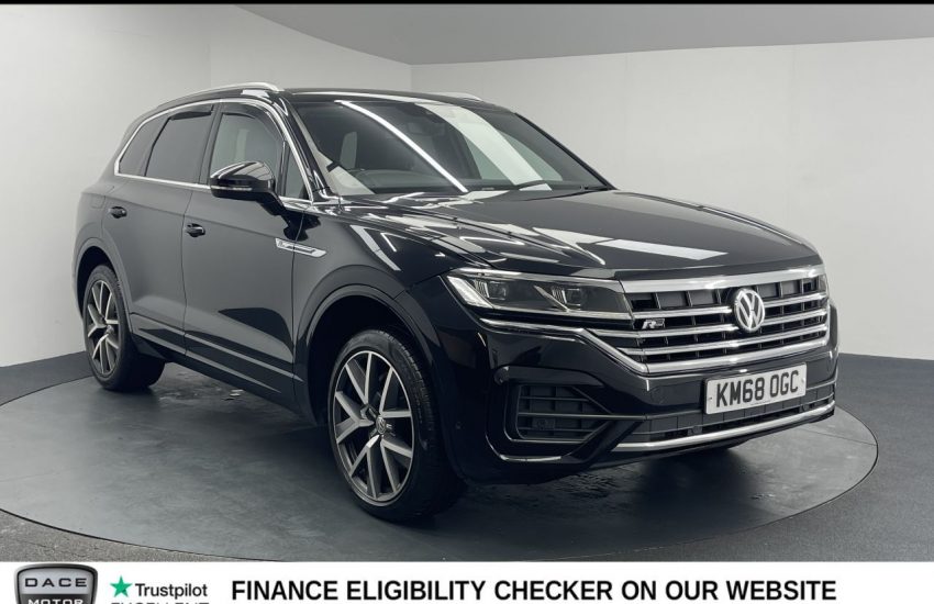 Used 2018 BLACK VOLKSWAGEN TOUAREG for sale in Manchester