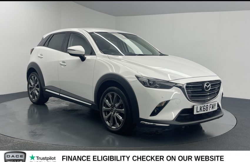 Used 2018 WHITE MAZDA CX-3 for sale in Manchester