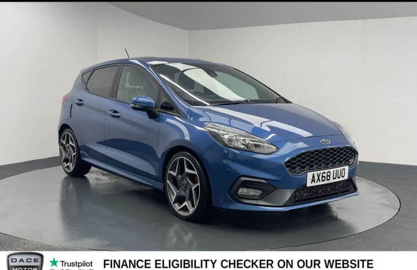 Used 2019 BLUE FORD FIESTA for sale in Manchester