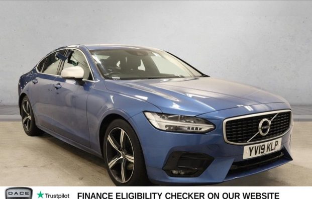 Used 2019 BLUE VOLVO S90 for sale in Manchester