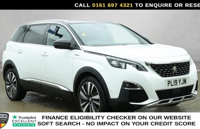 Used 2019 WHITE PEUGEOT 5008 for sale in Manchester