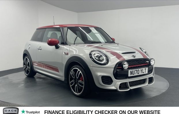 Used 2020 SILVER MINI HATCH for sale in Manchester