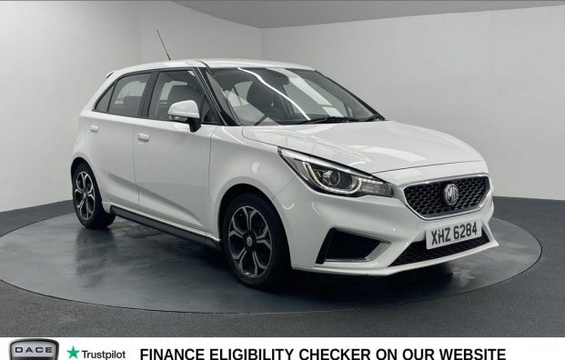 Used 2020 WHITE MG MG3 for sale in Manchester