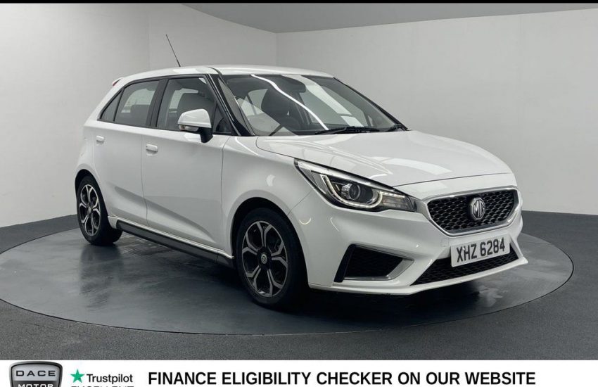 Used 2020 WHITE MG MG3 for sale in Manchester