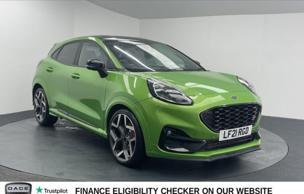 Used 2021 GREEN FORD PUMA for sale in Manchester