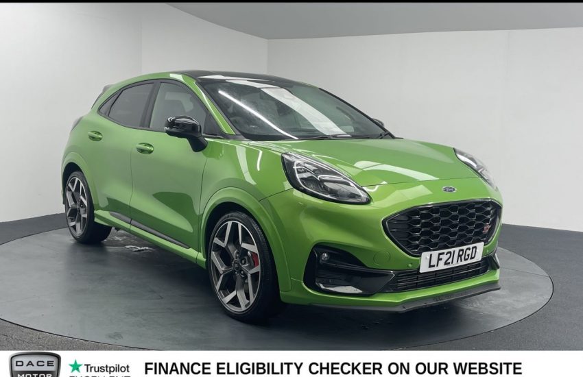 Used 2021 GREEN FORD PUMA for sale in Manchester
