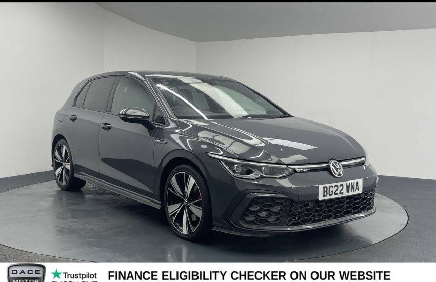 Used 2022 GREY VOLKSWAGEN GOLF for sale in Manchester