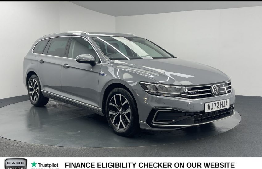 Used 2022 GREY VOLKSWAGEN PASSAT for sale in Manchester