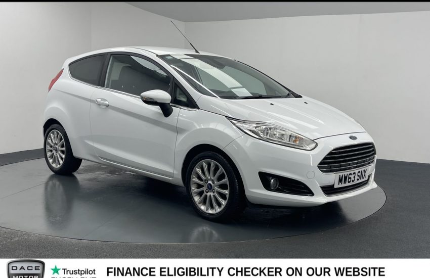 Used 2013 WHITE FORD FIESTA for sale in Manchester