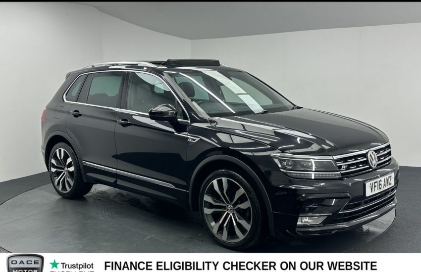 Used 2016 BLACK VOLKSWAGEN TIGUAN for sale in Manchester