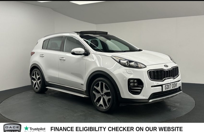 Used 2017 WHITE KIA SPORTAGE for sale in Manchester