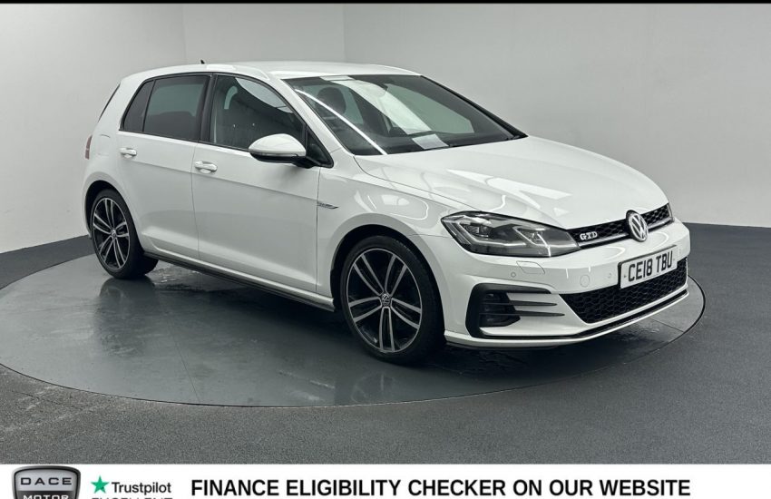 Used 2018 WHITE VOLKSWAGEN GOLF for sale in Manchester