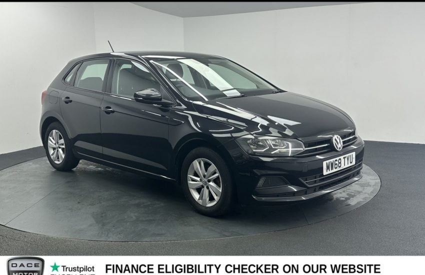 Used 2019 BLACK VOLKSWAGEN POLO for sale in Manchester