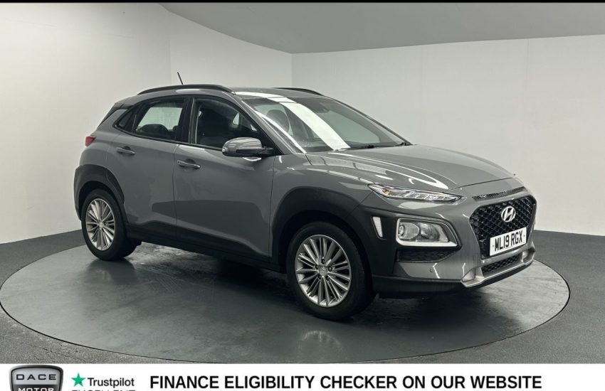 Used 2019 GREY HYUNDAI KONA for sale in Manchester