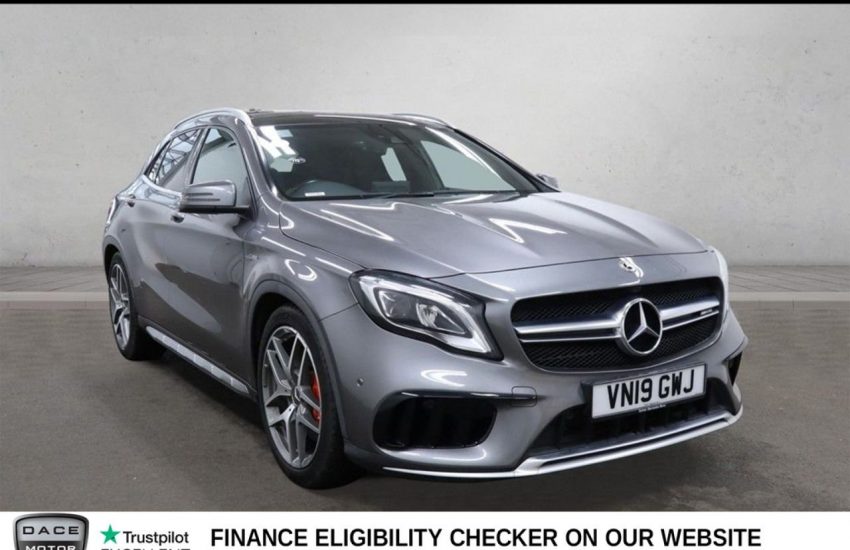 Used 2019 GREY MERCEDES-BENZ GLA for sale in Manchester