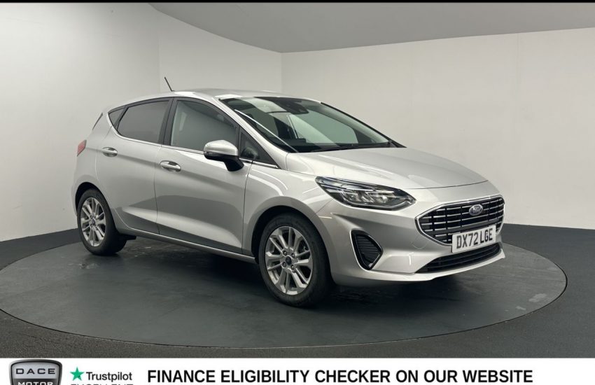 Used 2022 SILVER FORD FIESTA for sale in Manchester
