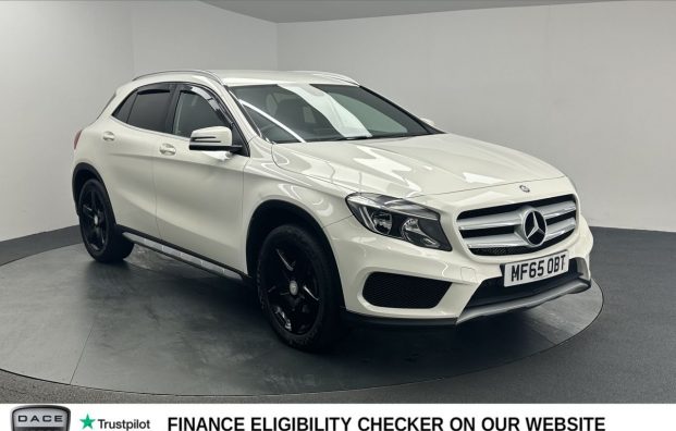 Used 2015 WHITE MERCEDES-BENZ GLA for sale in Manchester