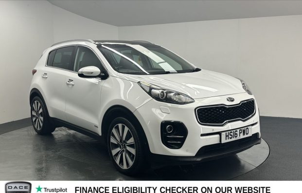 Used 2016 WHITE KIA SPORTAGE for sale in Manchester