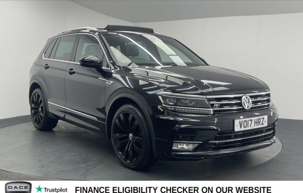 Used 2017 BLACK VOLKSWAGEN TIGUAN for sale in Manchester
