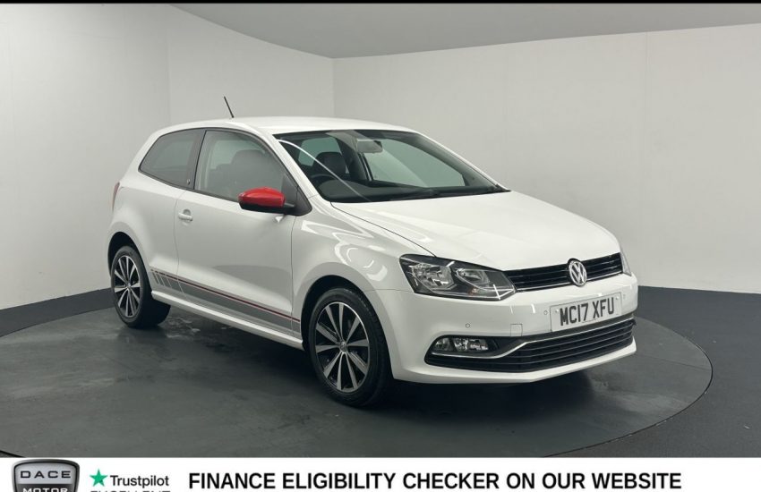 Used 2017 WHITE VOLKSWAGEN POLO for sale in Manchester