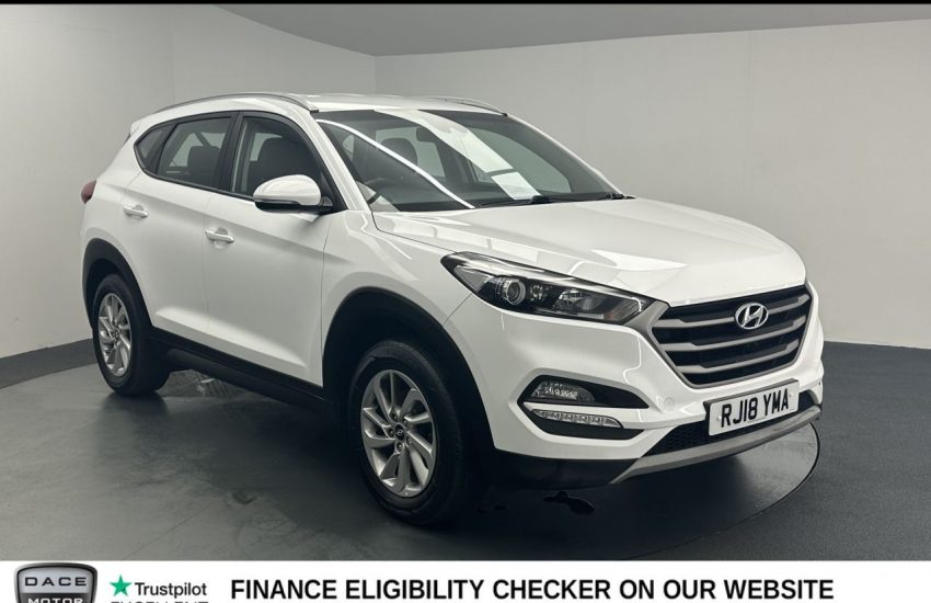 Used 2018 WHITE HYUNDAI TUCSON for sale in Manchester