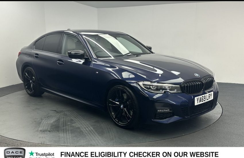 Used 2019 BLUE BMW 3 SERIES for sale in Manchester